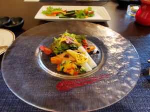 彩り豊かな創作フレンチの前菜プレート