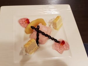 彩り豊かなデザート盛り合わせ