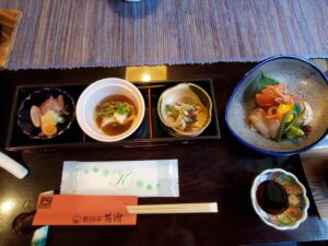 前菜盛り合わせ+刺身