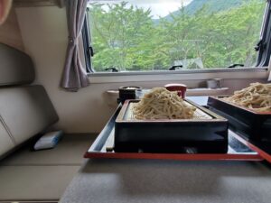 信州そばのランチ