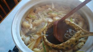 とうじそばの鍋
